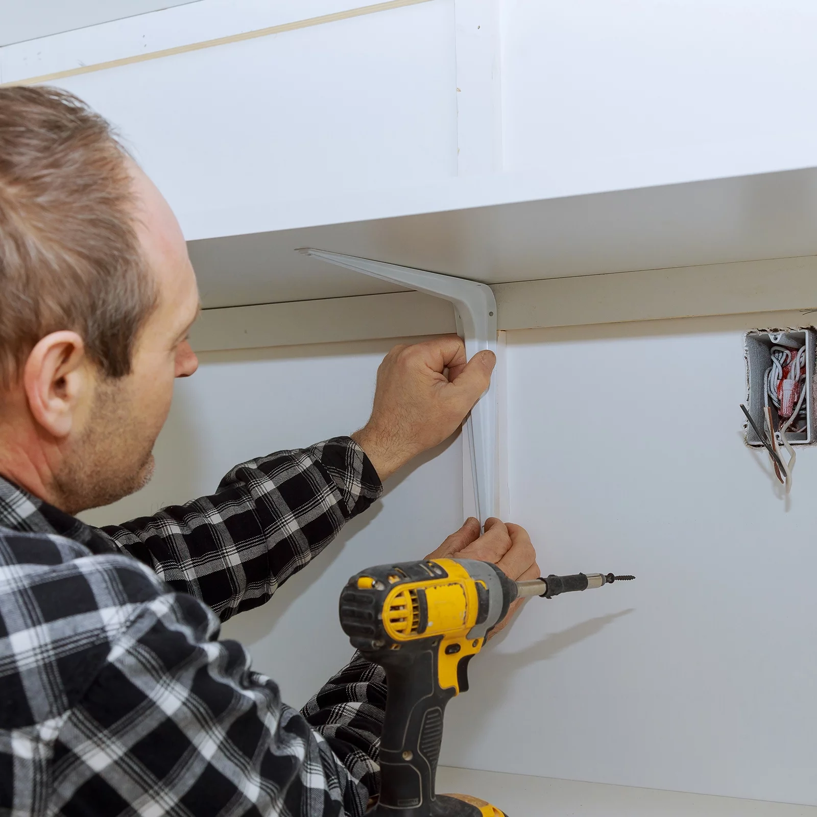 dubinsko pranje namestaja beograd majstor za dubinsko ciscenje fleka sa namestaja deepclean